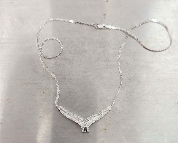 WHITE GOLD 14K WOMEN CHAIN WITH DIAMOND 17"L